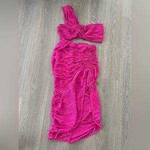 Neon Pink Brandnew with Tag Shein brand.